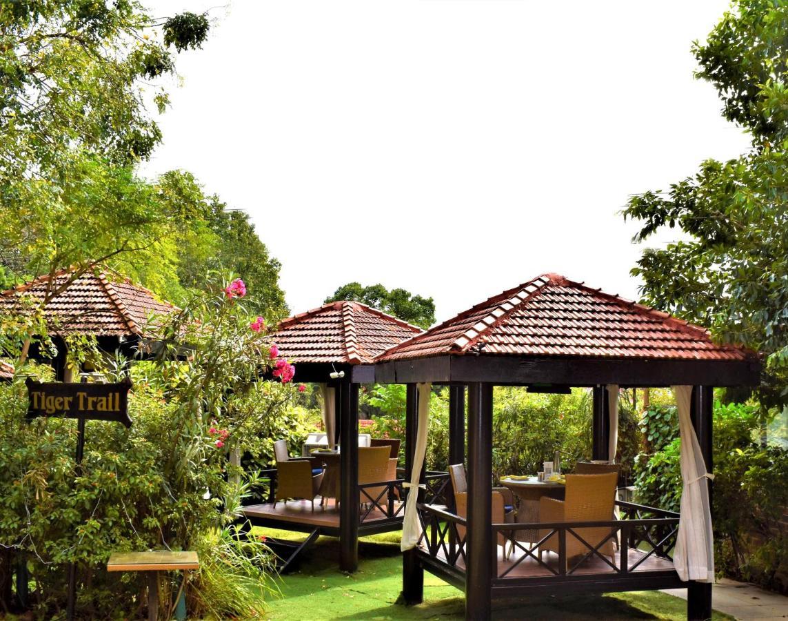 Hotel Royal Orchid Bangalore Esterno foto