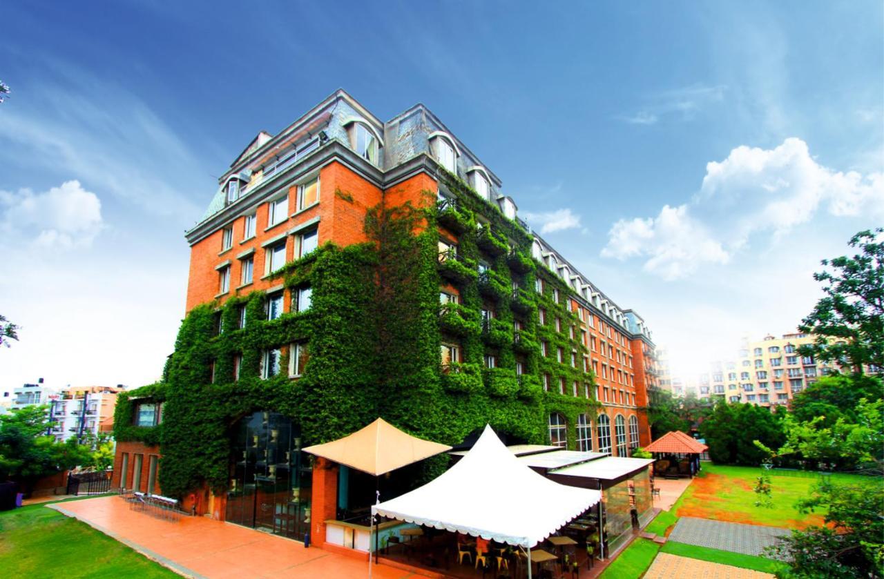 Hotel Royal Orchid Bangalore Esterno foto