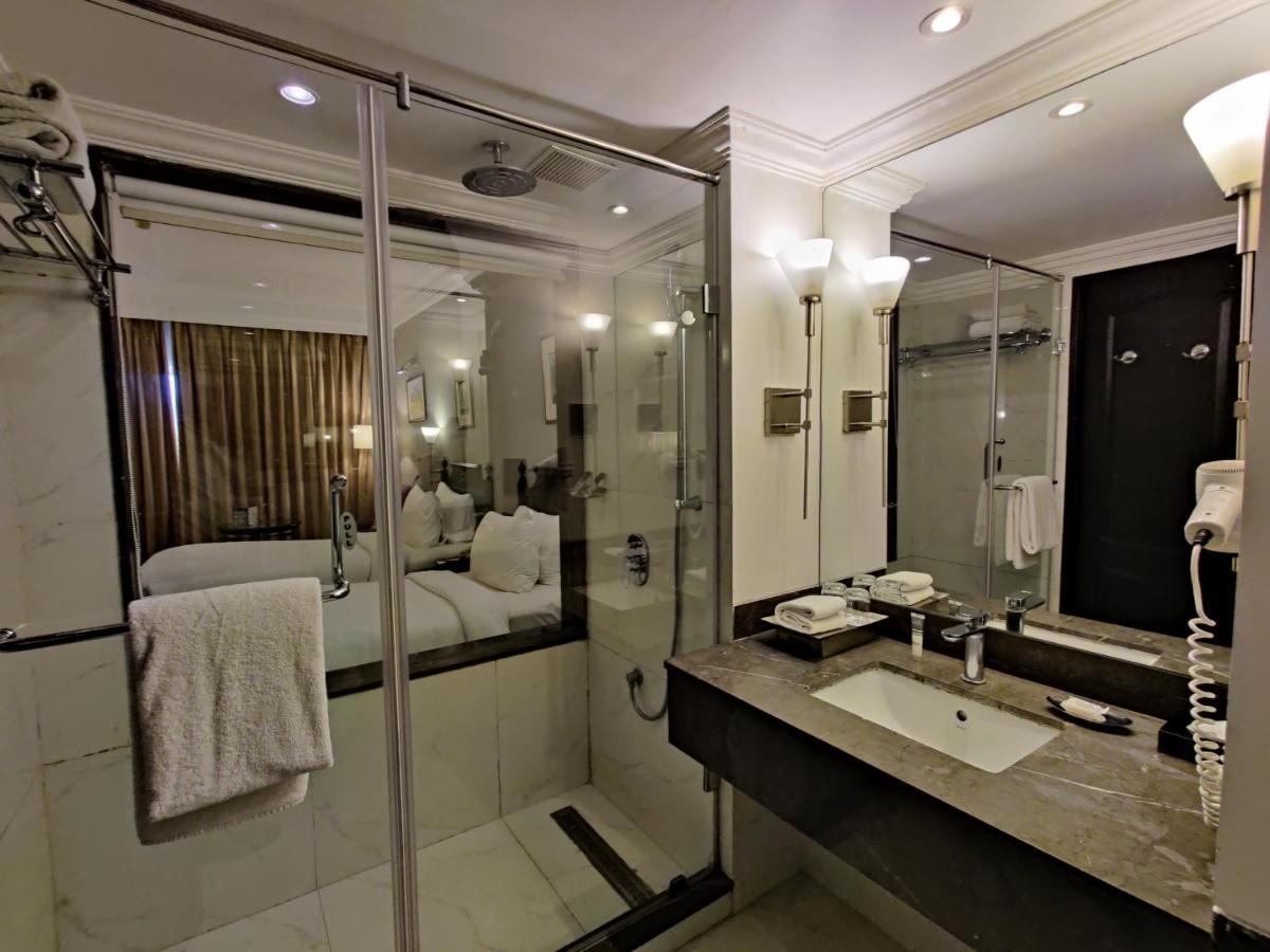 Hotel Royal Orchid Bangalore Esterno foto
