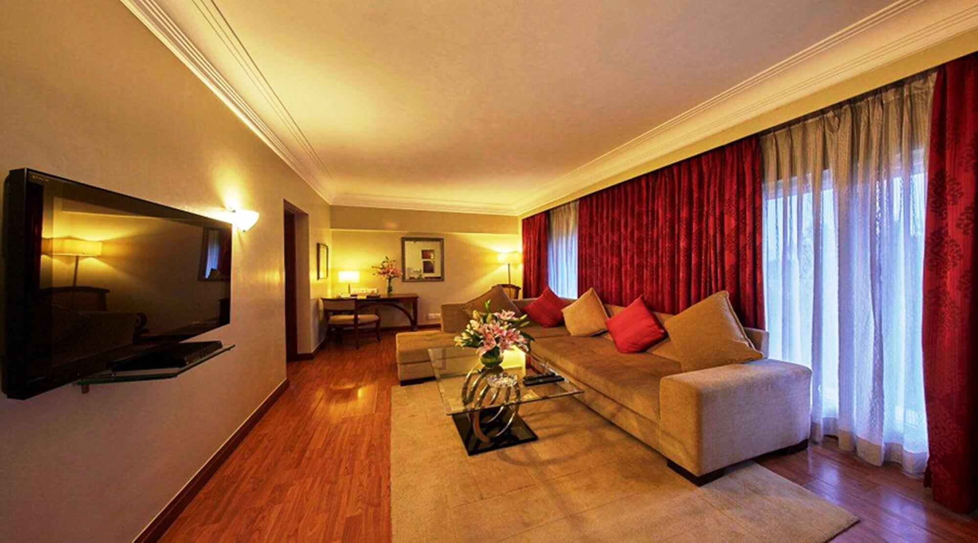 Hotel Royal Orchid Bangalore Esterno foto