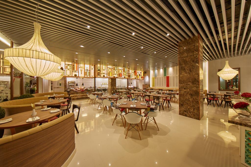Hotel Royal Orchid Bangalore Esterno foto