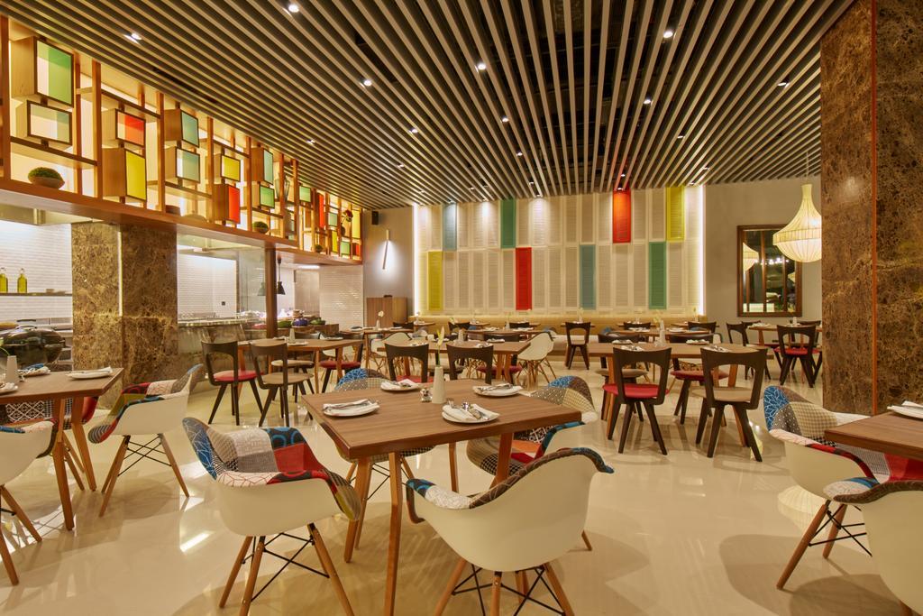 Hotel Royal Orchid Bangalore Esterno foto